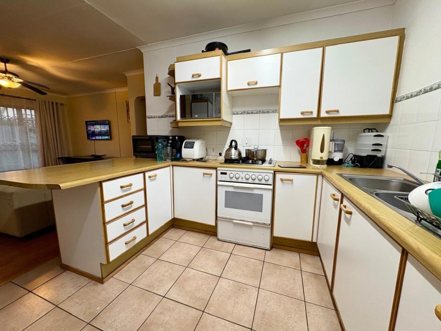 2 Bedroom Property for Sale in Beacon Bay Eastern Cape